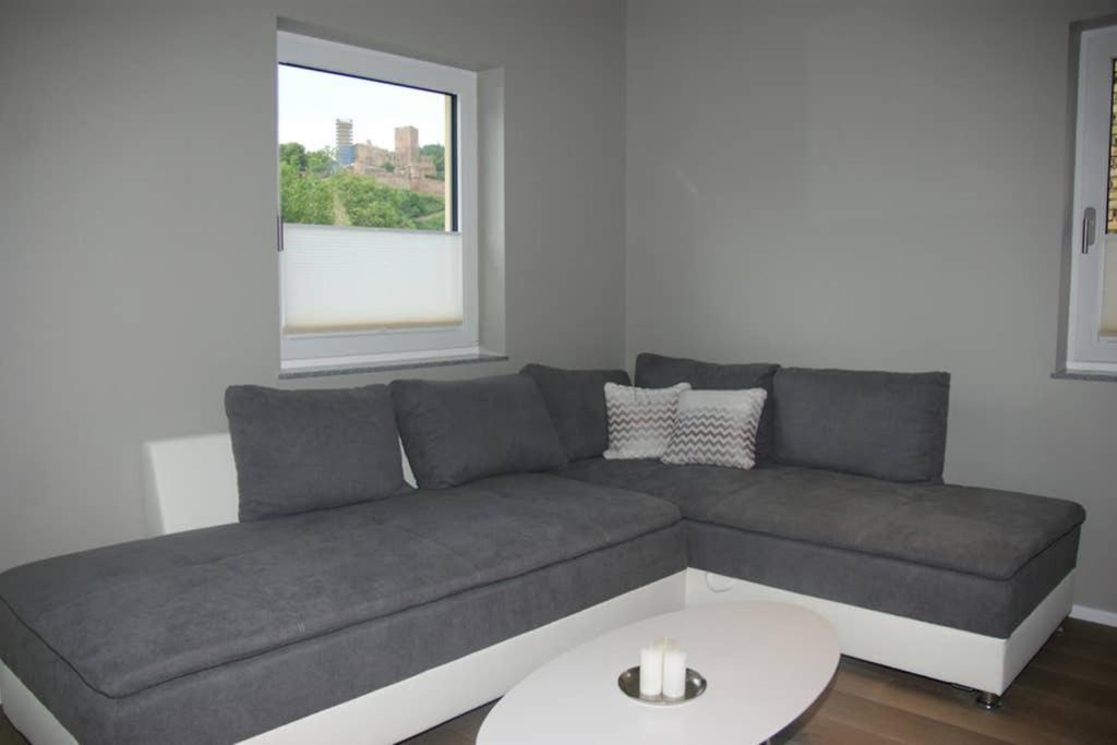 Ferienwohnung 'Burgblick' Вертхайм Екстериор снимка